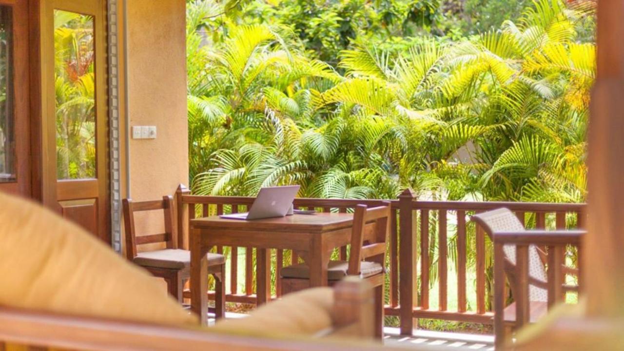 Birds Paradise Cabanas Unawatuna Luaran gambar