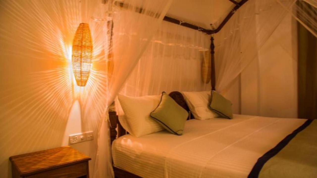 Birds Paradise Cabanas Unawatuna Luaran gambar